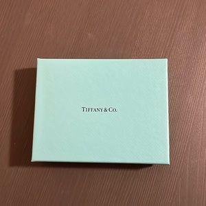 Return to Tiffany Card Holder.